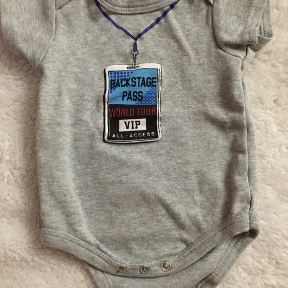 6 one piece outfits - Picture 6 of 7